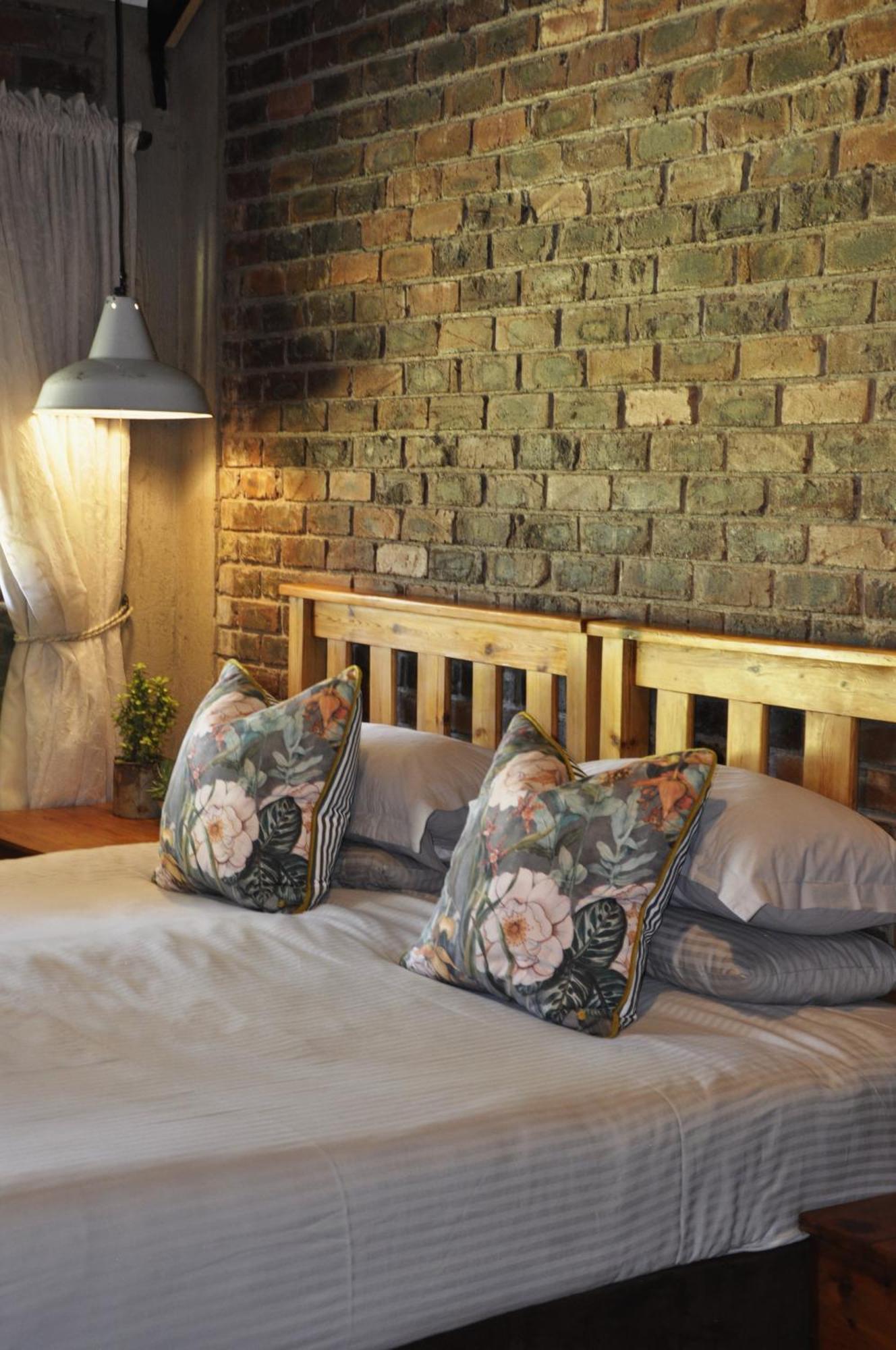 Grincourt B&B- With No Load Shedding โพเลอกวาเน ภายนอก รูปภาพ