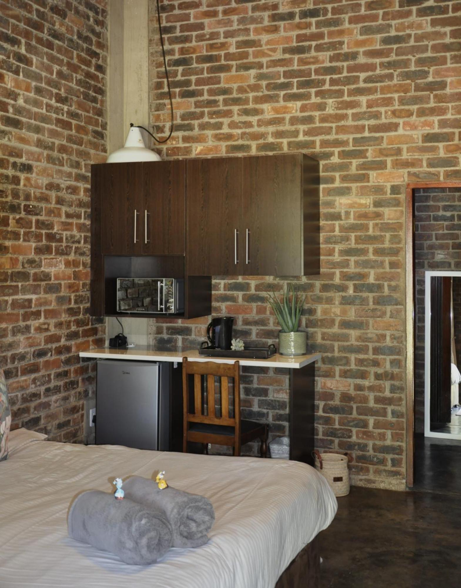 Grincourt B&B- With No Load Shedding โพเลอกวาเน ภายนอก รูปภาพ